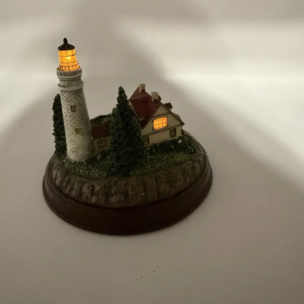Vintage 1999 Thomas Kinkade Battery Lighted Lighthouse - Clearing Storms